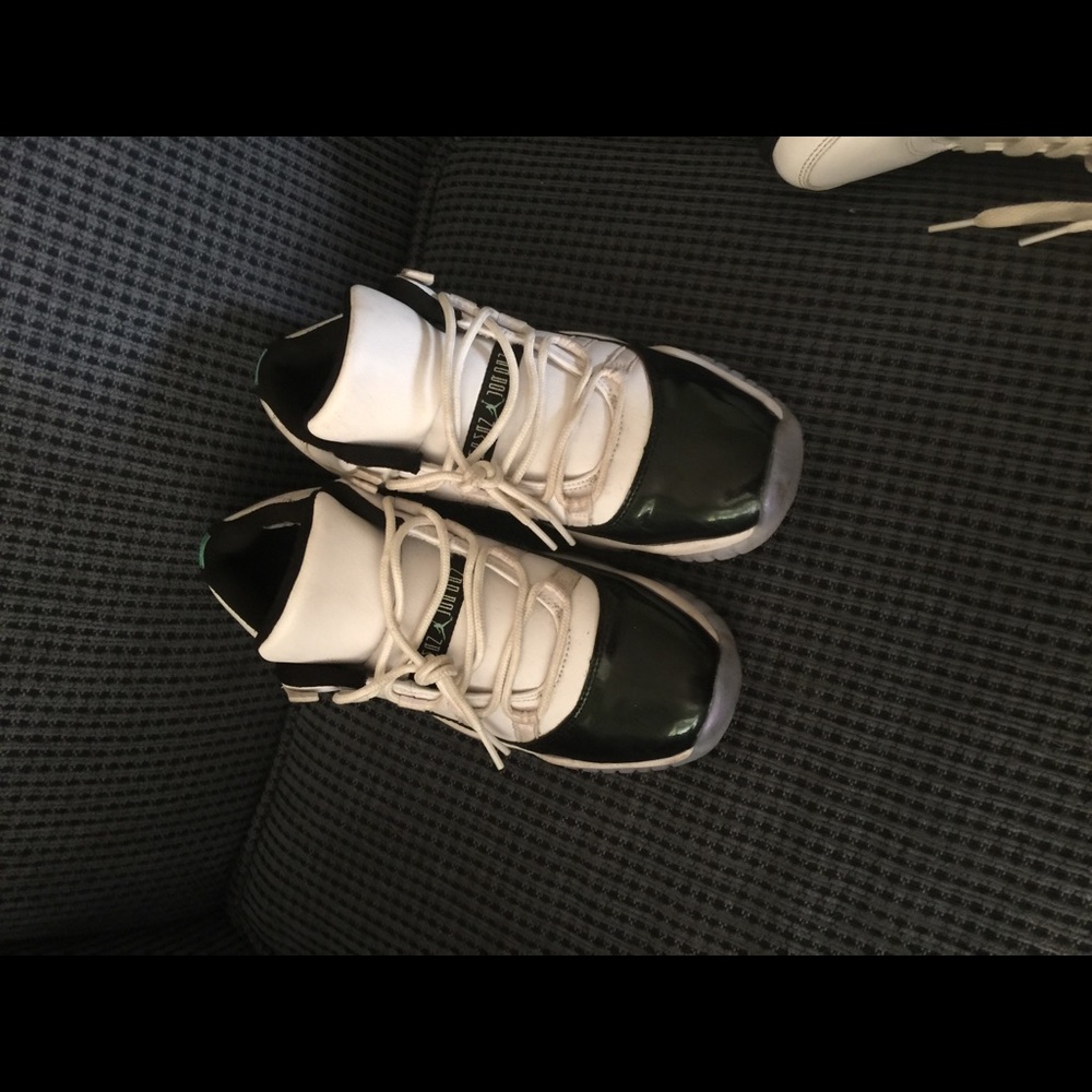 Jordan 11 “Iridescent” (Easter) Size 6